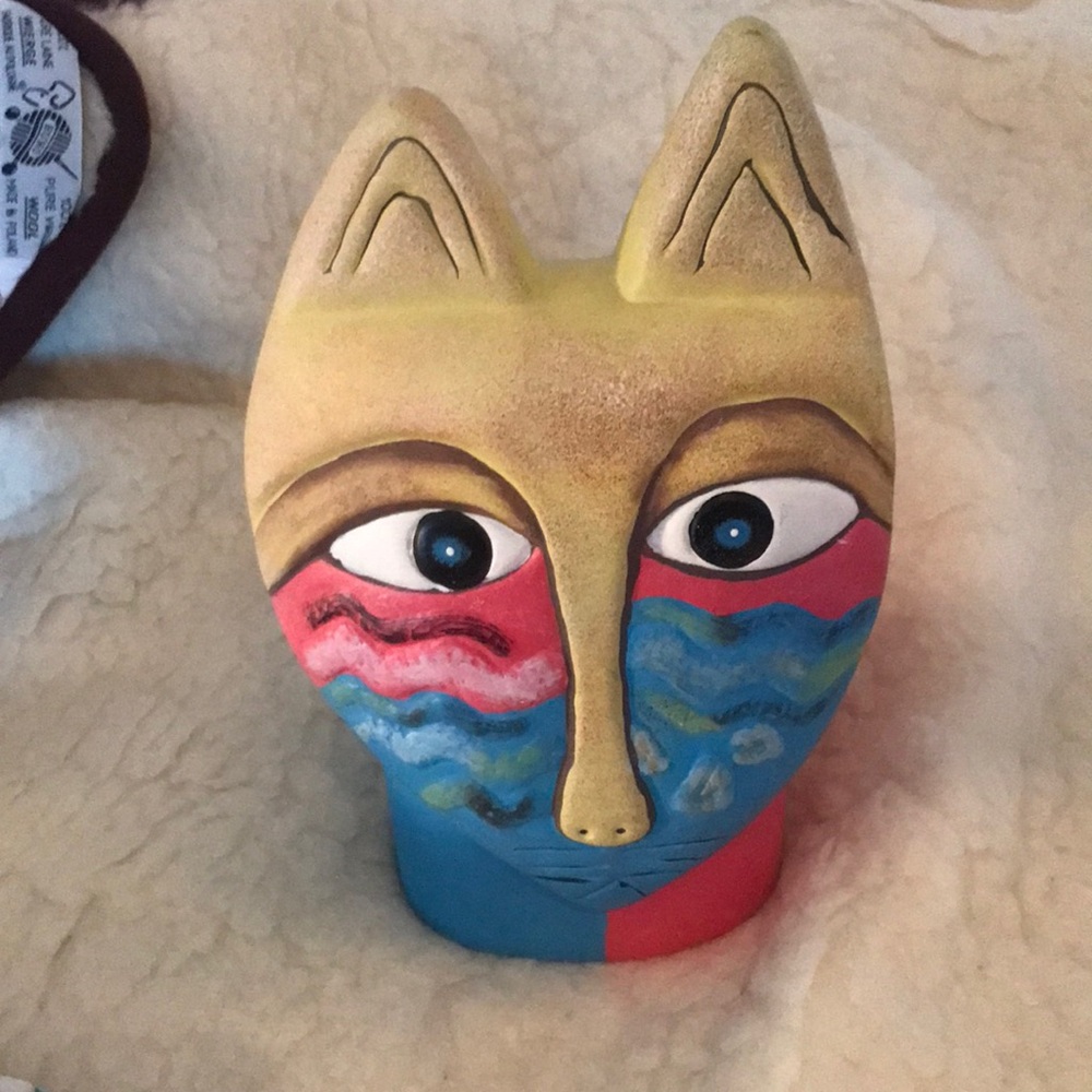 Laurel Burch tea light or planter holder  figurine in great condition.